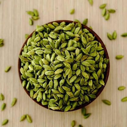 Cardamom 8mm++ Whole Bold Pods (100g)