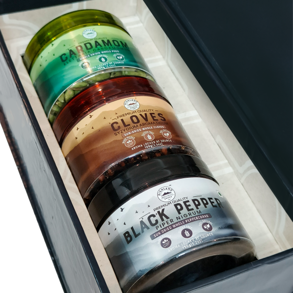HIGHLAND Spices | Premium Whole Spice Gift Hamper | Cardamom 100g, Cloves 100g, Black Pepper 150g